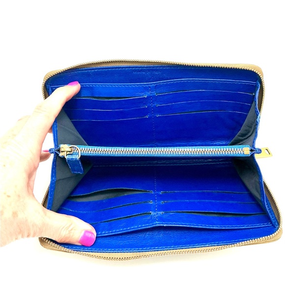 Celine Long Zipped Bicolor Wallet #1138 - Picture 3 of 6